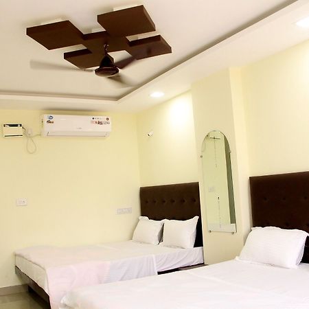 Swaraj The Goan Dream Hotel Калангуте Екстериор снимка