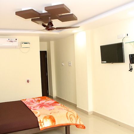 Swaraj The Goan Dream Hotel Калангуте Екстериор снимка