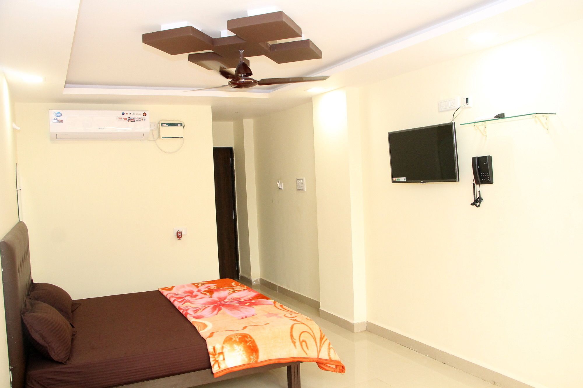 Swaraj The Goan Dream Hotel Калангуте Екстериор снимка