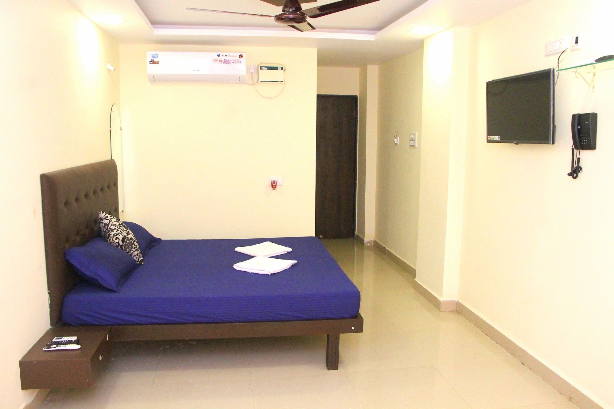 Swaraj The Goan Dream Hotel Калангуте Екстериор снимка