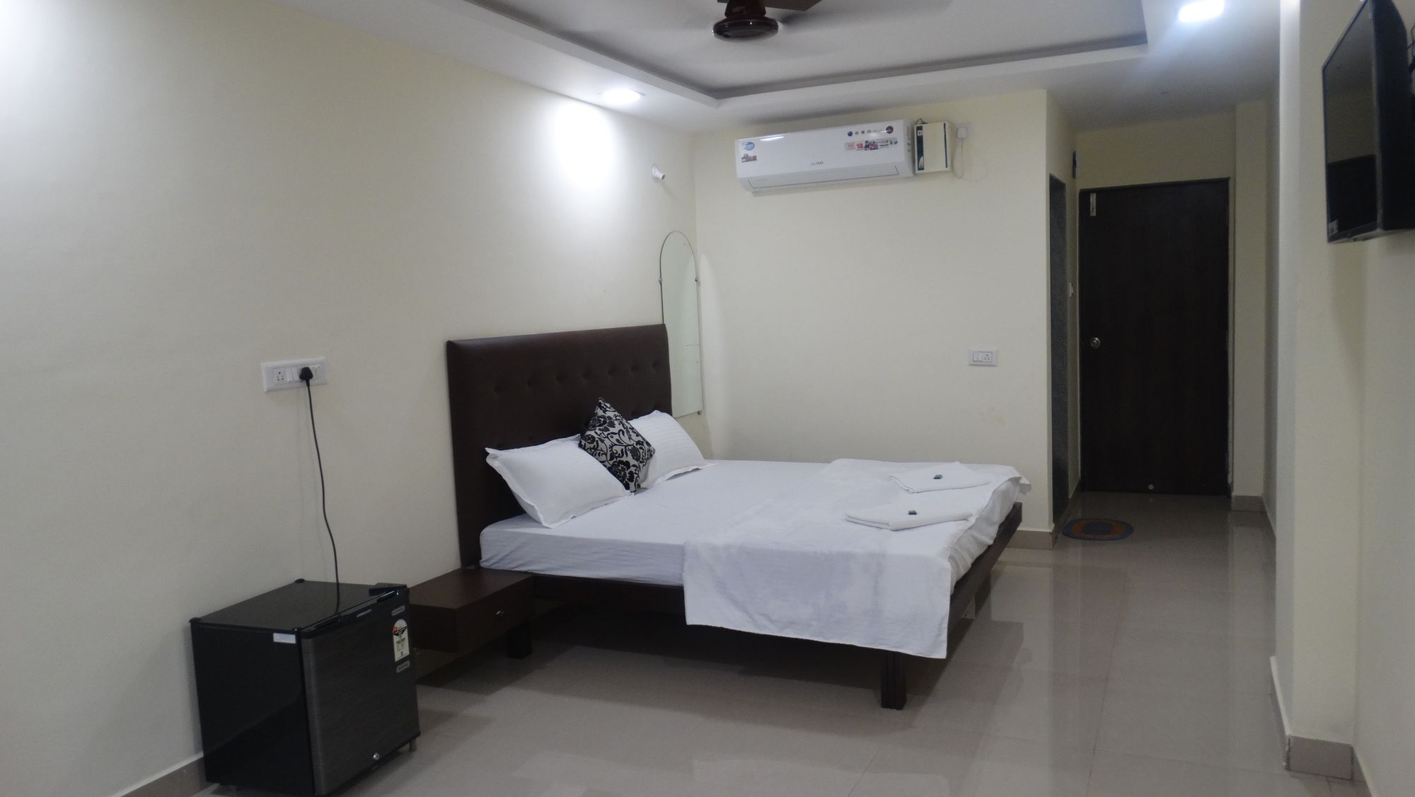 Swaraj The Goan Dream Hotel Калангуте Екстериор снимка